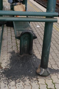 Pensilina binario S. Marco Vecchio, dopo vandalismo, 11.10.'12, 1