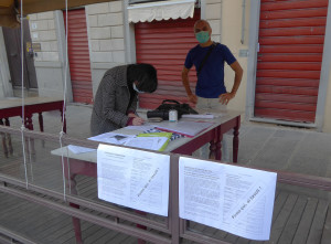 piazza-pitti-firma-della-petizione-per-laboratorio-belvedere-26-2-21-1