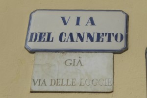 Via del Canneto, targa